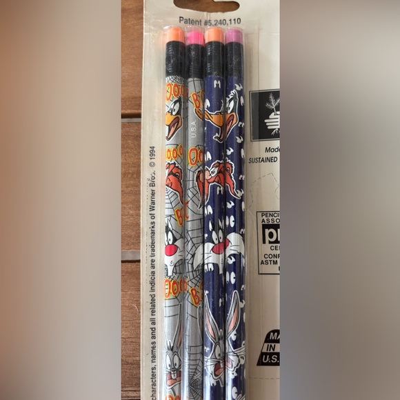 NOS Vintage Halloween Looney Tunes Pencils Warner Bros. 2 Pack New - Picture 5 of 14